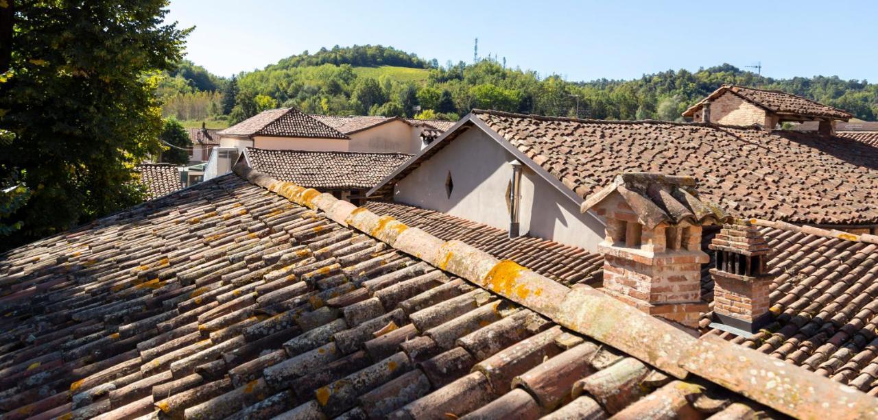 Palazzo Sismonda Bed & Breakfast Corneliano d'Alba Bagian luar foto